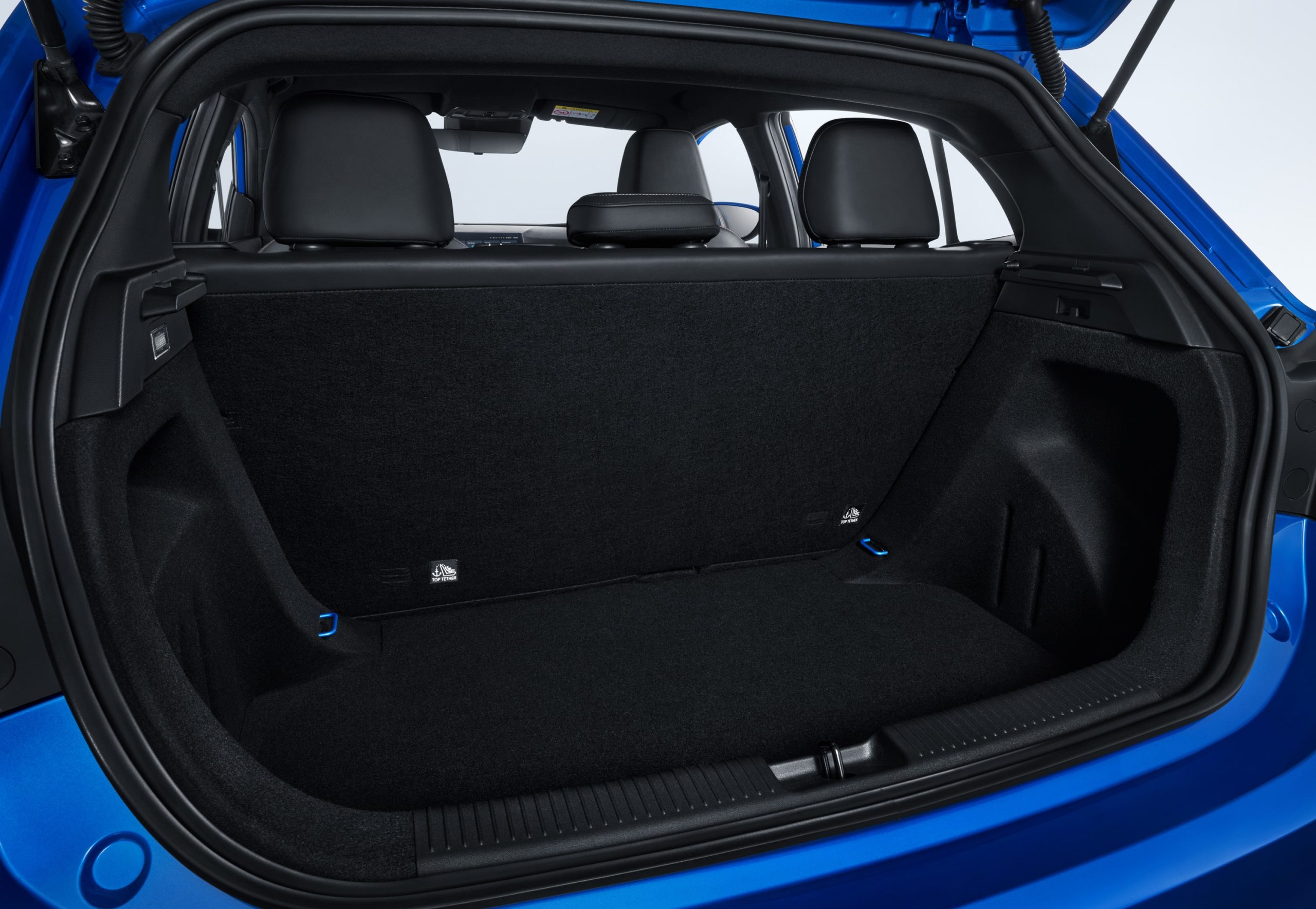 Image of MG 3's 241L trunk.
