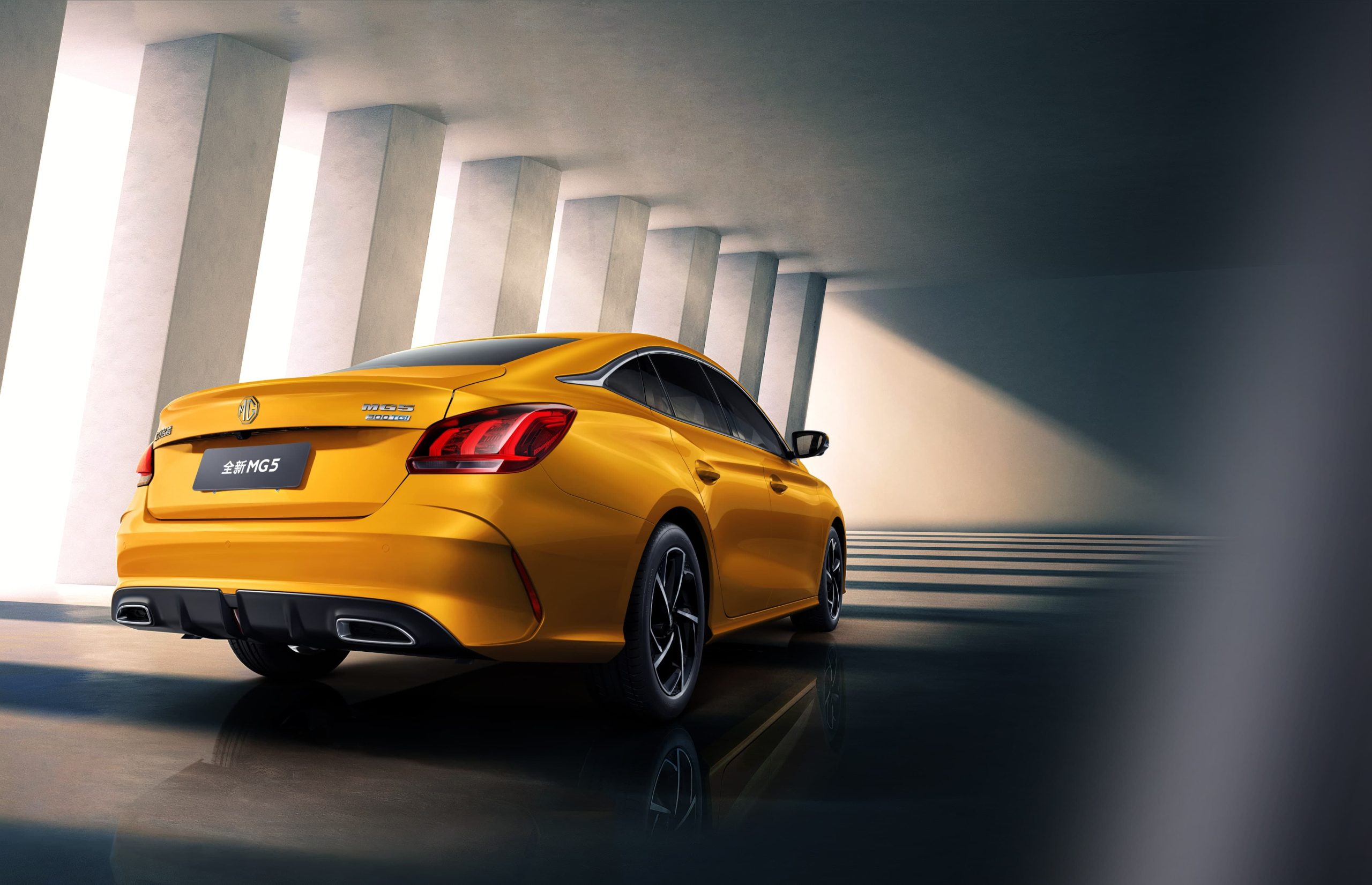 Image of rear view of MG GT