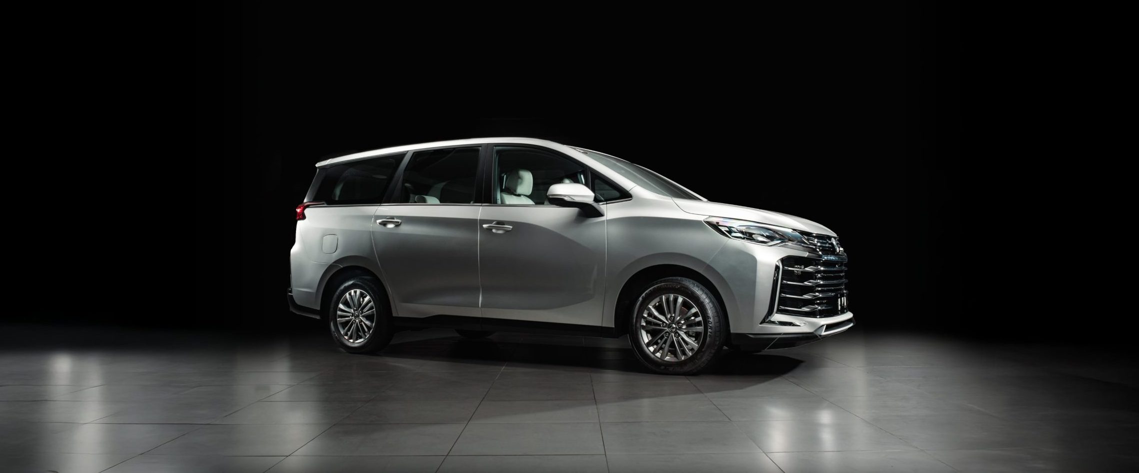 Image of side view of silver MG G50 Plus.