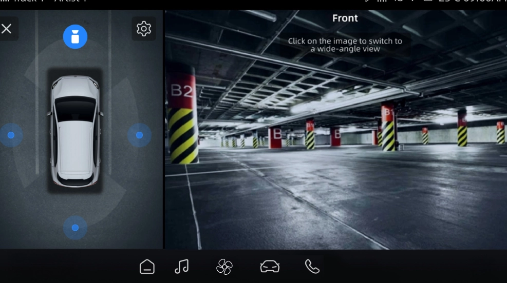 Rear View Camera with Dynamic Guidelines